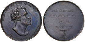 PADOVA Medaglia 1847 Costruzione del Teatro Nuovo di Padova dell'architetto Giuseppe Iapelli - Opus: Francesco Putinati AE (g 72,40 - Ø 57 mm) Colpo e...