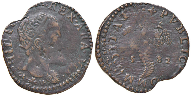 NAPOLI Filippo II d'Asburgo (1554-1598) Tornese 1582 - Magliocca 128 CU (g 5,91)...