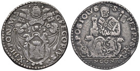 Gregorio XIII (1572-1585) Ancona - Testone - Munt. 236 AG (g 9,25)