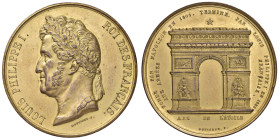 FRANCIA Luigi Filippo I (1830-1848) Medaglia 1836 Completamento dell'Arco di Trionfo di Parigi - Opus: Montagny - AE dorato (g 72,00 - Ø 53 mm) Sul bo...