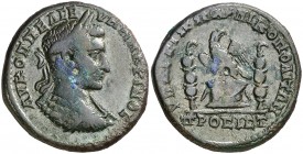s/d. Macrino. Moesia inferior. Nicopolis ad Istrum. AE 27. (S. GIC. 2913 var) (BMC. III, falta). 13,34 g. MBC.