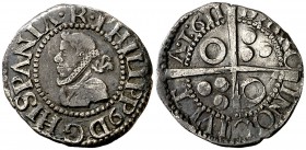 1611. Felipe III. Barcelona. 1/2 croat. (Cal. 534). 1,52 g. Buen ejemplar. Pátina oscura. Escasa así. (MBC+).