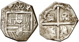 (1)611. Felipe III. Toledo. C. 1 real. (Cal. falta). 6,13 g. Fecha parcialmente visible. Rayitas. MBC-.