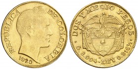1920. Colombia. A (Medellín). 2 1/2 pesos. (Fr. 114) (Kr. 200). 3,97 g. AU. Leves golpecitos. Parte de brillo original. EBC.