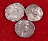 Lote de 3 denarios de Augusto, uno forrado. A examinar. MBC-.