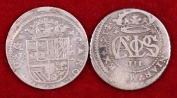 1708 y 1714/3. Carlos III, Pretendiente. Barcelona. 2 reales. Lote de 2 monedas. Escasas. BC+.