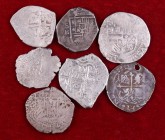 Lote de 3 monedas de 1 real y 4 de 2 reales de los Austrias, una con perforación. A examinar. BC/BC+.
