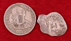 1 real Lima 171(8)? M y 2 reales columnario Lima 1805 JP con resellos dudosos. Lote de 2 monedas. MBC-/MBC.