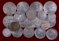 Lote de 20 monedas de diferentes países, la mayoría españolas y en plata. A examinar. BC-/MBC.