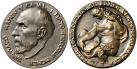 1952. Centenario del Nacimiento de Ramón y Cajal. 91,35 g. Ø 58mm. Bronce. S/C.