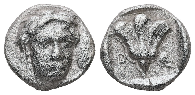 Caria, Rhodes. AR Hemidrachm, 1.82 g. - 12.20 mm. Circa 340-316 BC.
Obv.: Head o...