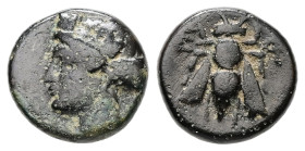 Ionia, Ephesos. Ae. 1.42 g. - 10.66 mm. Circa 375-325 BC.
Obv.: Female head left, wearing mural-crown.
Rev.: E – Φ, Bee.
Ref.: SNG von Aulock 1839; SN...