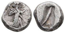 Persia, Achaemenid Empire. AR Siglos, 5.50 g 15.23 mm. 5th-4th century BC.