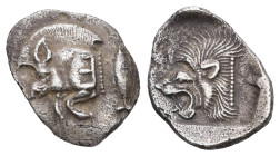 Mysia, Kyzikos. AR, Obol. 0.79 g. - 12.98 mm. Circa 450-400 BC.
Obv.: Forepart of boar left, with Ǝ on shoulder; to right, tunny upward.
Rev.: Head of...