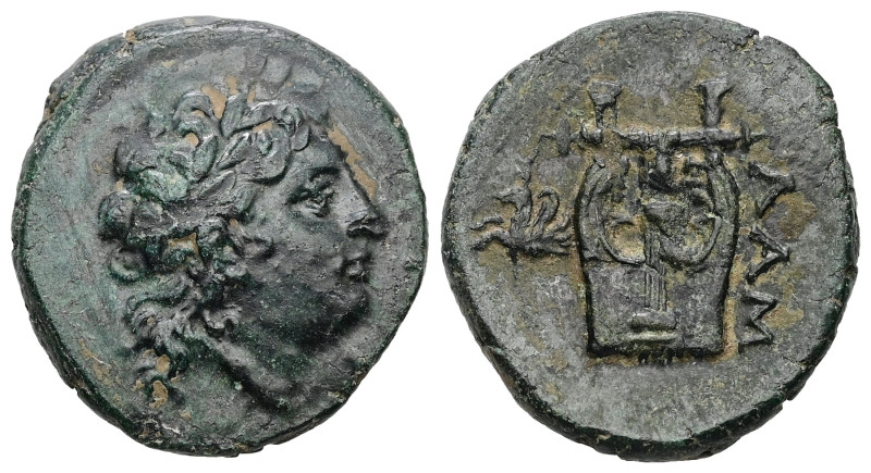 Mysia, Lampsakos. Ae, 6.95 g. - 21.55 mm. ca. 2nd-1st century BC.
Obv.: Laureate...