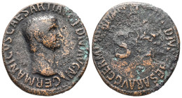 Germanicus, died 19. AE, As. 9.93 g. 29.33 mm. Rome.
Obv: GERMANICVS CAESAR TI AVG F DIVI AVG N. Head of Germanicus, bare, right.
Rev: TI CLAVDIVS CAE...