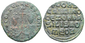 Constantine VII Porphyrogentius and Zoe, AD 913-959. AE, Follis. 5.00 g. 24.52 mm. Constantinople.
Obv: + COҺSTAҺT' CЄ ZOH Ь. Crowned facing busts of ...