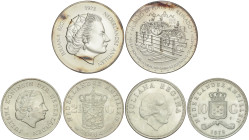 World Coins

Netherland Antilles

Lote 3 monedas 2-1/2, 10 y 25 Gulden. 1964, 1973 y 1978. JULIANA. AR. La de 25 Gulden 1973 25 aniv. reinado de l...