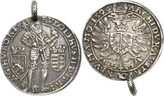 Habsburg
Rudolf II. 1576-1612 Taler 1594, Prag Münzmeister Lazar oder Susanna Erker. Am alten Henkel Voglhuber 104/II Davenport 8075 Dietiker 383 Seh...
