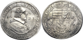 Habsburg
Erzherzog Leopold V. 1619-1632 Taler 1623, Hall Voglhuber 175/II Davenport 3330 M./T. 426 Vom korrodierten Stempel, fast vorzüglich