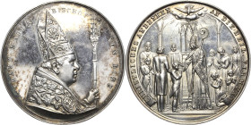 Medaillen
Linz Silbermedaille o.J. (Leo Zimpel) Bischof von Linz, Franz Maria Doppelbauer (1888-1908). Brustbild nach rechts / Firmung. 42 mm, 23,88 ...