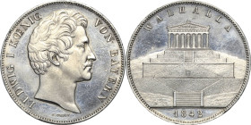 Bayern
Ludwig I. 1825-1848 Geschichtsdoppeltaler 1842, München Walhalla. Mit Randschrift: DREY-EINHALB GULDEN**VII E.F.M.** AKS 103 Jaeger 71 Kahnt 1...