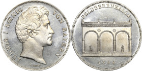 Bayern
Ludwig I. 1825-1848 Geschichtsdoppeltaler 1844, München Feldherrnhalle. Mit Randschrift: ** DREY-EINHALB GULDEN ** VII E F M AKS 106 Jaeger 74...
