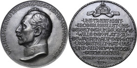 Brandenburg-Preußen
Wilhelm II. 1888-1918 Eisengussmedaille 1914 (F. Görling) Thronrede in Berlin vor den Abgeordneten des Reichstages. Brustbild nac...
