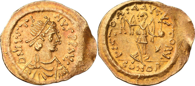 Justin II (565-578). AV Tremissis, Constantinople mint. Obv. DN IVSTINVS PP AVI....