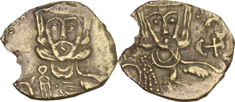 Leo III the 'Isaurian', with Constantine V (717-741). AV Tremissis. Uncertain It...