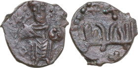 Bari. Ruggero II (1105-1154). Follaro 1148. D/ San Demetrio stante di fronte con corazza regge con la mano destra una spada e con la sinistra uno scud...