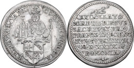 Bologna. Clemente VII (1523-1534), Giulio De Medici. Lira. D/ San Petronio sopra armetta di Bologna inquartata. R/ EXCOLLATO / AERE DE REBVS / SACRIS ...