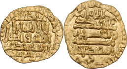 Italia Meridionale. Califfi fatimidi, al-Mahdi billah (297-322 AH / 910-934 DC). Robai o 1/4 Dinar, senza nome di zecca, data non leggibile. D/ Kalima...