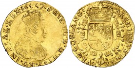 1647. Felipe IV. Brujas. Doble soberano. (Vti. 1557, error foto) (Vanhoudt 637.BG). 11,05 g. Bella. Brillo original. Rara. EBC.