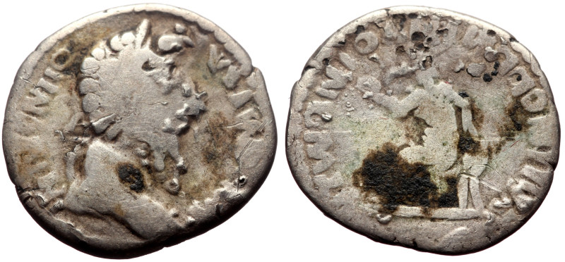 Pseudo Imperial coinage, barbaric imitation Lucius Verus (161-169)
Obv: NINEIIO ...