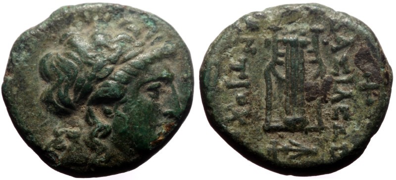 Seleukid Kings of Syria, Antiochos II Theos (261-246 BC) AE (Bronze, 1.79g, 12mm...