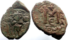 Heraclius (610-641) AE Follis (Bronze, 26mm, 5.06g), Constantinopolis, RY 30 = 639/640. 
Obv: Heraclius, Heraclius Constantine and Heraclonas standing...