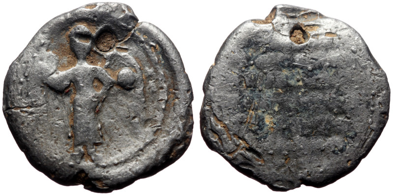 Byzantine lead seal (14.15g, 28mm) Issuer undetermined - (eleventh/twelfth centu...