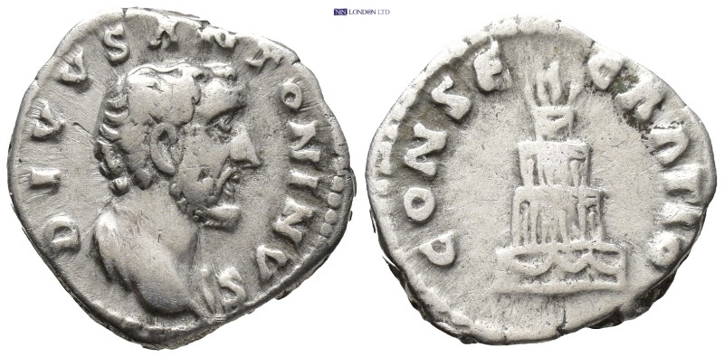 Domitian (81-96 AD) Denarius, RomeObverse: IMP CAES DOMIT AVG GERM P M TR P VIIL...