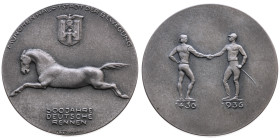 München 
Stadt
Silber-Medaille
1936

auf den Festzug '500 Jahre Deutsche Pferderennen' anlässlich der Pferderennen um das 'Braune Band von Deutsc...