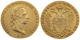 Österreich 
Kaiserreich. Franz II. (I.), 1804-1835
Dukat
1827
E Karlsburg

Vs: Kopf n. r. mit Lorbeerkranz, Umschrift
Rs: Gekrönter Doppeladler...