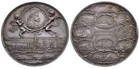 Habsburg 
Leopold I., 1657-1705
Silber-Medaille
1685

auf die Eroberung mehrerer ungarischer Festungen von den Türken
Vs: Zwei fliegende Putti h...