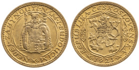 Tschechische Republik 
Tschechoslowakei
Republik, 1918-1939
Dukat
1923

Vs: Hl. Wenzel
Rs: Wappen

Material: Gold 986

Größe: 20.0mm
Gewic...