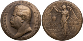 Frankreich 
III. Republik, 1870-1940
Bronze-Gussmedaille
1920

auf die Wahl von Alexandre Millerand (1859-1943) zum französischen Präsidenten
Vs...