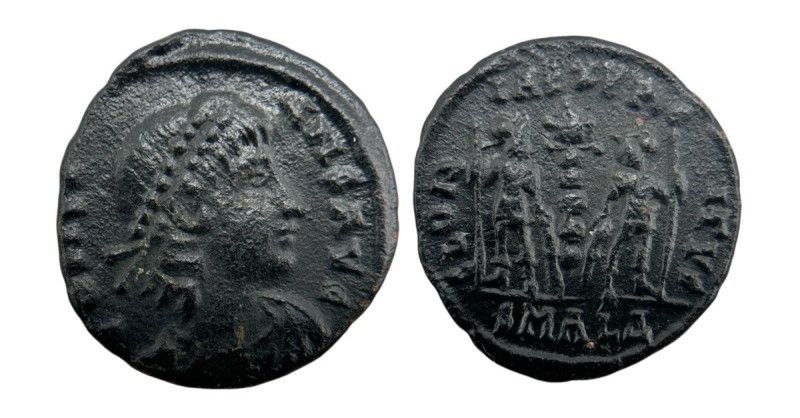 Roman Empire
Constans I 337-340 AD. (15mm, 1.21g).
Obv: D N FL CONSTANS AVG, ros...