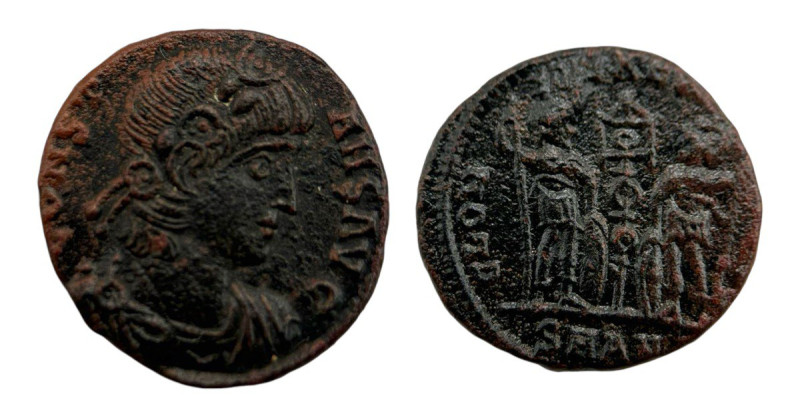 Roman Empire
Constans I 337-350 AD. (14mm, 1.54g)
Obv: CONSTANS P F AVG, rosette...