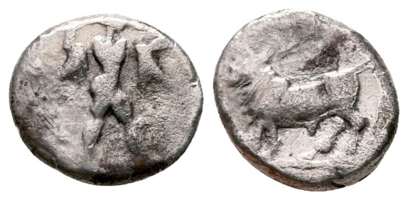 ern Lucania, Sybaris. Circa 453-448 BC. AR Triobol (10 mm 1,02 g). Obv. Poseidon...