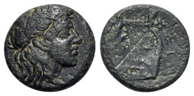 Macedon, Chalkidean League, Olynthos, c. 360-348 BC. Æ (15.5mm, 3.82g, 5h). Laureate head of Apollo r. R/ Kithara. SNG ANS 552-3. VF