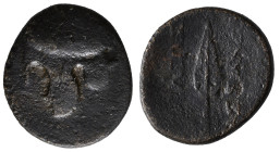 Kings of Macedon. Kassander (316-297 BC). Æ (16mm, 3.47g). Uncertain Macedonian mint. Helmet with nose and cheek guards r. R/ Spear head upwards. HGC ...