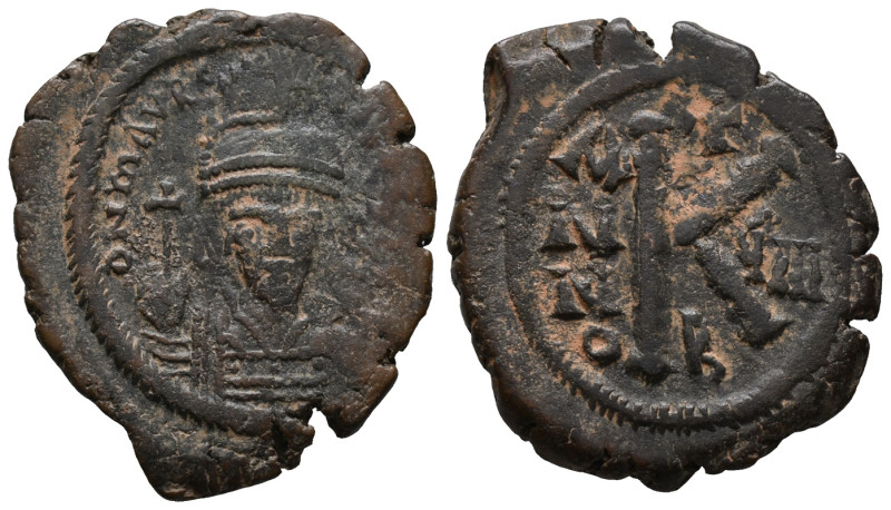 Maurice Tiberius (582-602). Æ 20 Nummi (25mm, 7.08g). Theoupolis (Antioch), year...